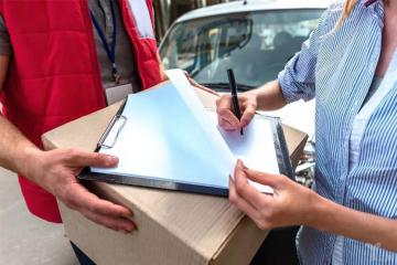 觀點︱依法維權(quán)，打破快遞業(yè)的霸王條款