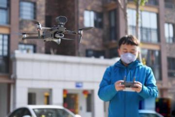 無人機助陣基層戰(zhàn)“疫” 彰顯科技“硬核”