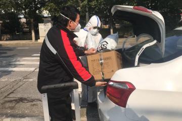 奔走在疫情下的快遞小哥，被順風(fēng)連升三級