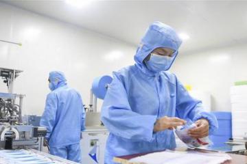 運(yùn)用大數(shù)據(jù) 盯住大企業(yè) 緊抓大項(xiàng)目