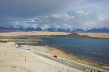 快遞進(jìn)村，路還有多長(zhǎng)？