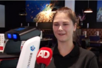 首家機器人餐廳來了，顧客有了服務(wù)新體驗