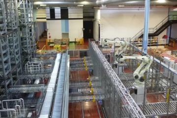 全球案例-法國(guó)迪奧香水科納普穿梭機(jī)器人解決方案