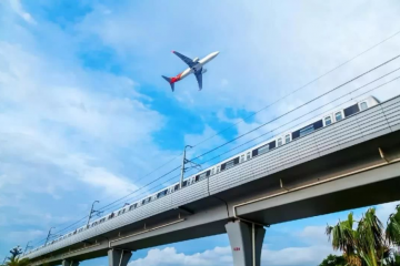 國務(wù)院 : 發(fā)揮深港澳貨運(yùn)服務(wù)業(yè)跨界融合創(chuàng)新引領(lǐng)作用