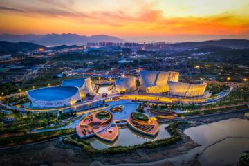 努力打造現(xiàn)代化國際城市重要窗口