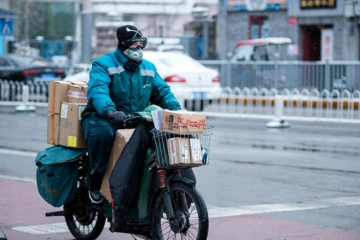 快遞業(yè)跨過千億門檻，解決配送問題的癥結(jié)在哪里？