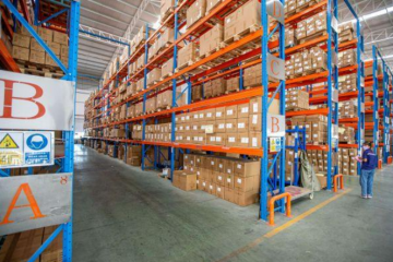 年處理包裹6億個！電商發(fā)展催生大件快遞需求 泰物流企業(yè)海外擴張