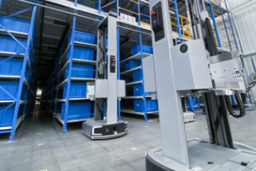 【案例】貨箱倉儲機(jī)器人在實地工作