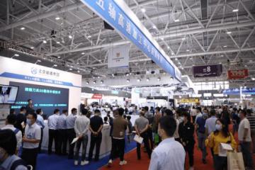 12萬(wàn)+工業(yè)制造人「2022年終聚會(huì)」，終于輪到DMP來(lái)定義