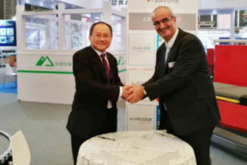 如何打包？鋒馥有新招！流水線末端量體裁高封箱機(jī)來了！