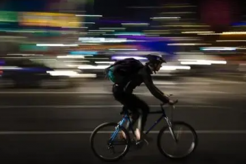 重拾送貨上門，快遞業(yè)打響最后一場戰(zhàn)役