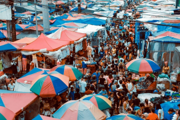 聯(lián)網(wǎng)巨頭大戰(zhàn)下沉市場：電商、短視頻、新消費誰是大贏家？