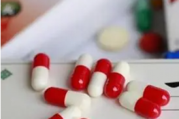 市值蒸發(fā)超1000億，靠向AI熱點！“藥茅”該如何突圍？