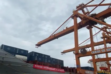 廈門港開通首條跨境電商 “大三通”海運快線