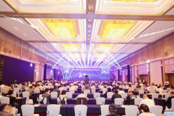 聚智創(chuàng)新 鏈通未來 | 林德叉車亮相2023第二屆酒類物流供應鏈創(chuàng)新大會