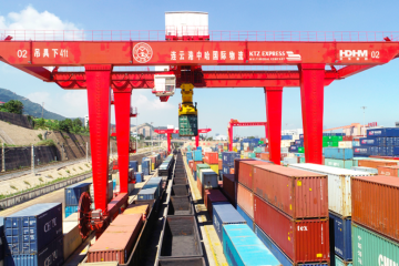 亞蓉歐“空鐵聯(lián)運”國際班列在蓉首發(fā)