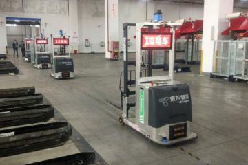 快遞跑進(jìn)決賽圈，誰(shuí)能笑到最后？