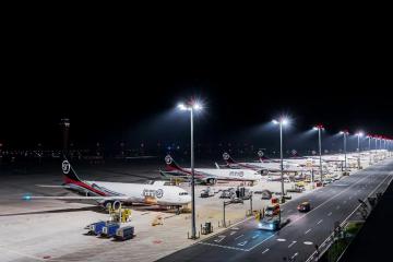 順豐8月?tīng)I(yíng)收近230億元，“香港上市”也有新進(jìn)展