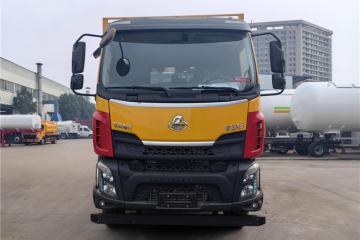 15方大容量 一車多用，乘龍M3清洗吸污車高效全能效率翻倍