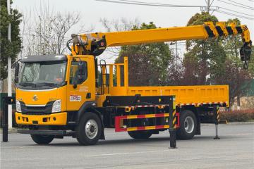 高承載穩(wěn)如泰山！乘龍L3隨車(chē)吊城鄉(xiāng)創(chuàng)富“重載王”