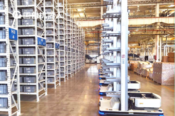 近200臺機(jī)器人-國自助力太重挖掘機(jī)全廠智能AGV物流系統(tǒng)投運(yùn)