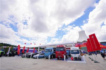 乘龍全正向新能源重卡東博會首秀，擎動東盟綠色智慧物流