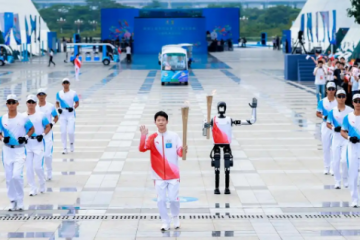 全球首個(gè)！機(jī)器人火炬手“夸父”有哪些亮點(diǎn)？