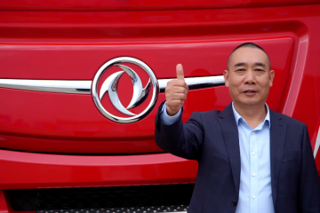 峨勝物流解鎖新運(yùn)力：東風(fēng)天龍新能源助力樂(lè)山水泥運(yùn)輸成本直降75%