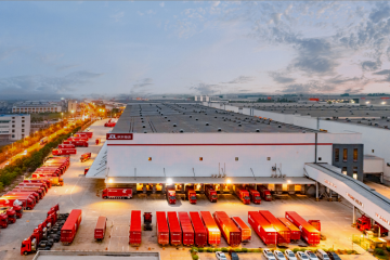 京東物流在內(nèi)蒙古首用無人車發(fā)牛羊肉，新科技應(yīng)用助力“人力解放+品質(zhì)保障”