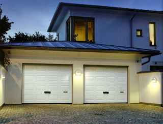 供應(yīng)闊福G30型車庫門