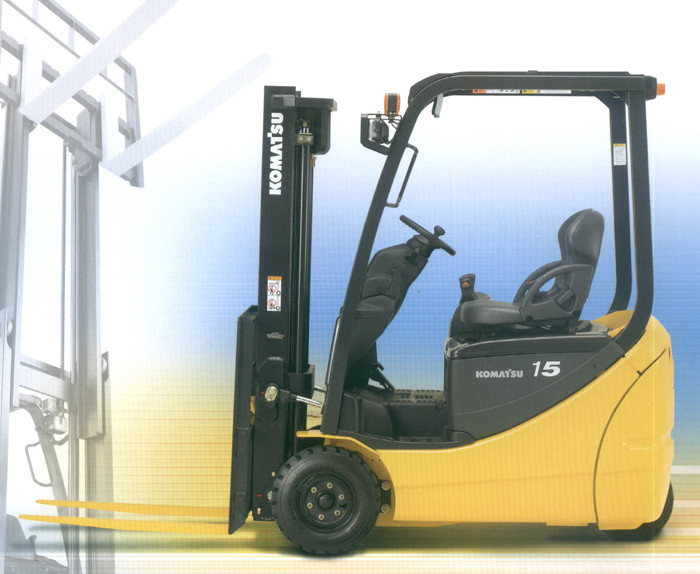 小松ＡＭ５０系列三輪電動(dòng)平衡重叉車(chē)