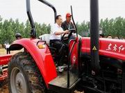 拖拉機(jī)系列-東方紅X950輪式拖拉機(jī)