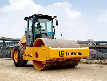 CLG620A-機(jī)械式振動(dòng)壓路機(jī)