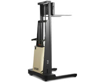 美國(guó)皇冠叉車(CROWN)2000磅步行式全自動(dòng)電動(dòng)堆高機(jī)