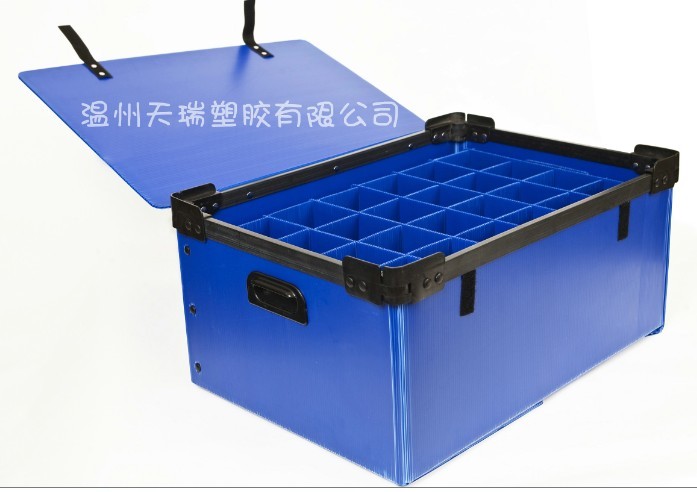 帶蓋周轉(zhuǎn)箱