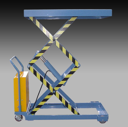 電動(dòng)平臺(tái)車2