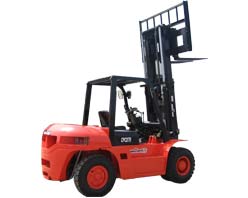 F系列5.0-7.0噸液力內(nèi)燃平衡重式叉車