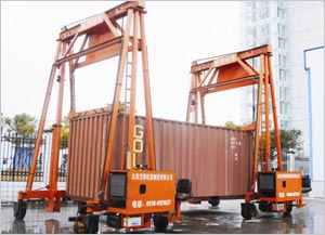 門架移動式集裝箱吊車