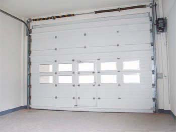 工業(yè)滑升門