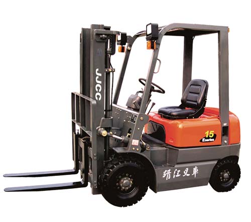 1.5-1.8噸E系列內(nèi)燃叉車