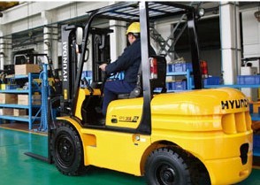 CPC30E/35E(05) 國(guó)產(chǎn)系列叉車(chē)