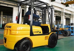 CPC20E/25E(05S) 國(guó)產(chǎn)系列叉車