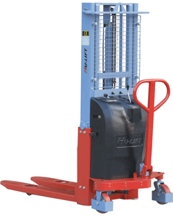 半電動堆高車?。停有? width=