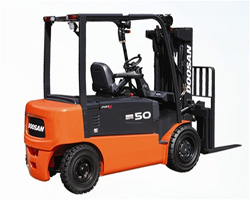 斗山B40X,B45X,B50X-5電動式叉車