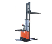 CLB 12全電動堆高車