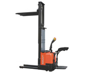 CS15全電動堆高車