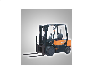 斗山內(nèi)燃柴油平衡重叉車D20G