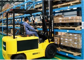 現(xiàn)代叉車(chē)HB30新品上市，超長(zhǎng)質(zhì)保