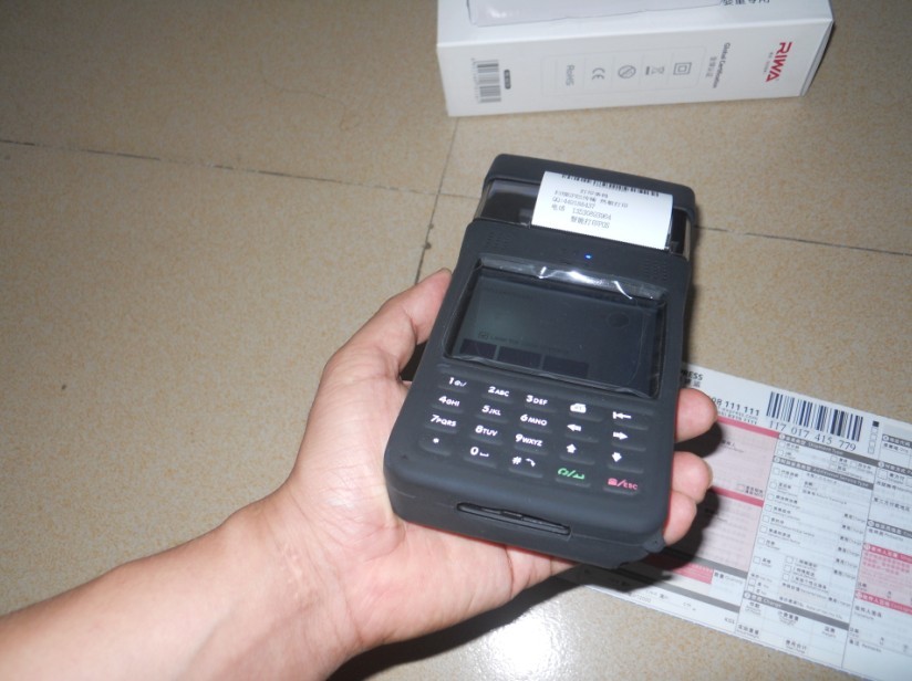 內(nèi)嵌高速熱敏打印 一維掃描PDA條碼POS機