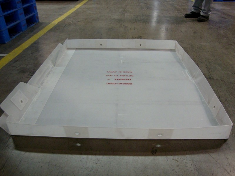 廠家直供塑料滑托板，塑料滑托盤，塑料滑板，回收滑動(dòng)托盤